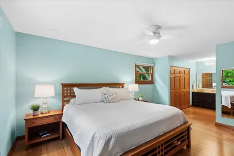 619 Dawes Street Libertyville IL 60048