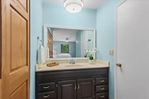 619 Dawes Street Libertyville IL 60048