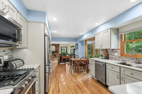 619 Dawes Street Libertyville IL 60048