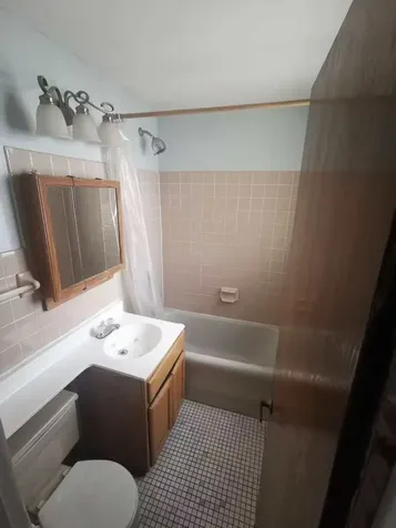 5135 South Kenwood Avenue Chicago IL 60615