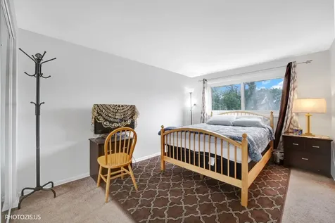 9045 Emerson Drive Des Plaines IL 60016