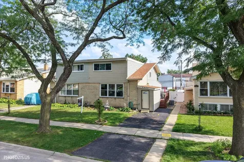 9045 Emerson Drive Des Plaines IL 60016