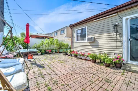 9045 Emerson Drive Des Plaines IL 60016