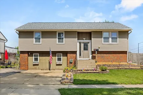 305 Hickory Avenue Romeoville IL 60446