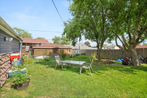 305 Hickory Avenue Romeoville IL 60446