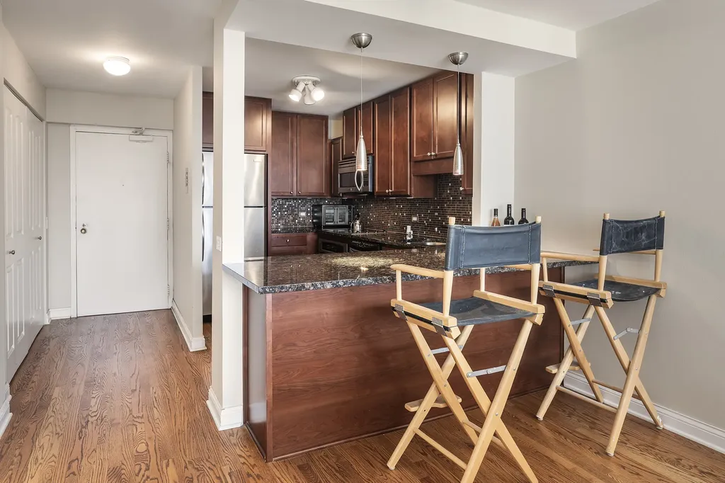 5415 North Sheridan Road Chicago IL 60640
