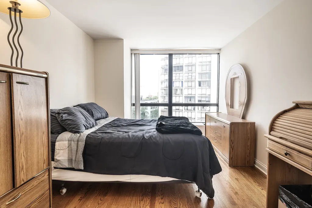 5415 North Sheridan Road Chicago IL 60640