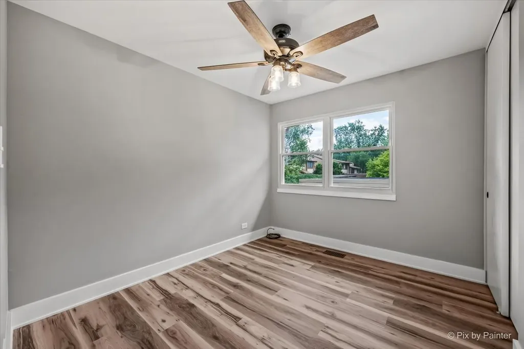 642 Glacier Trail Roselle IL 60172