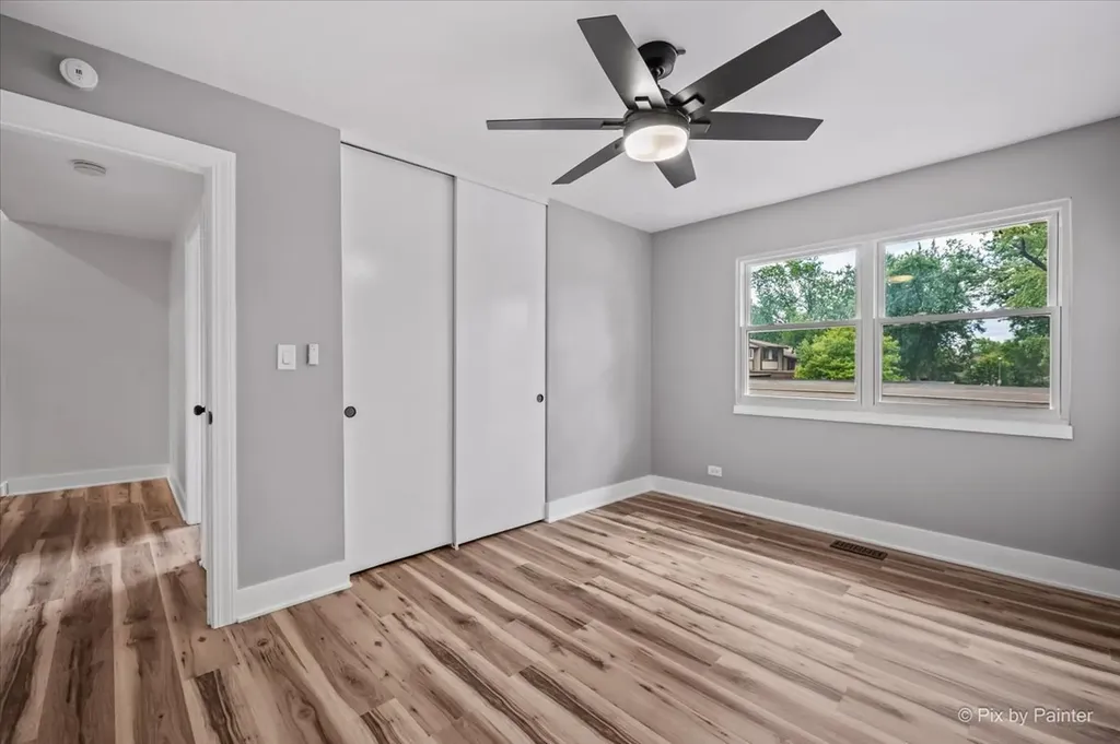 642 Glacier Trail Roselle IL 60172