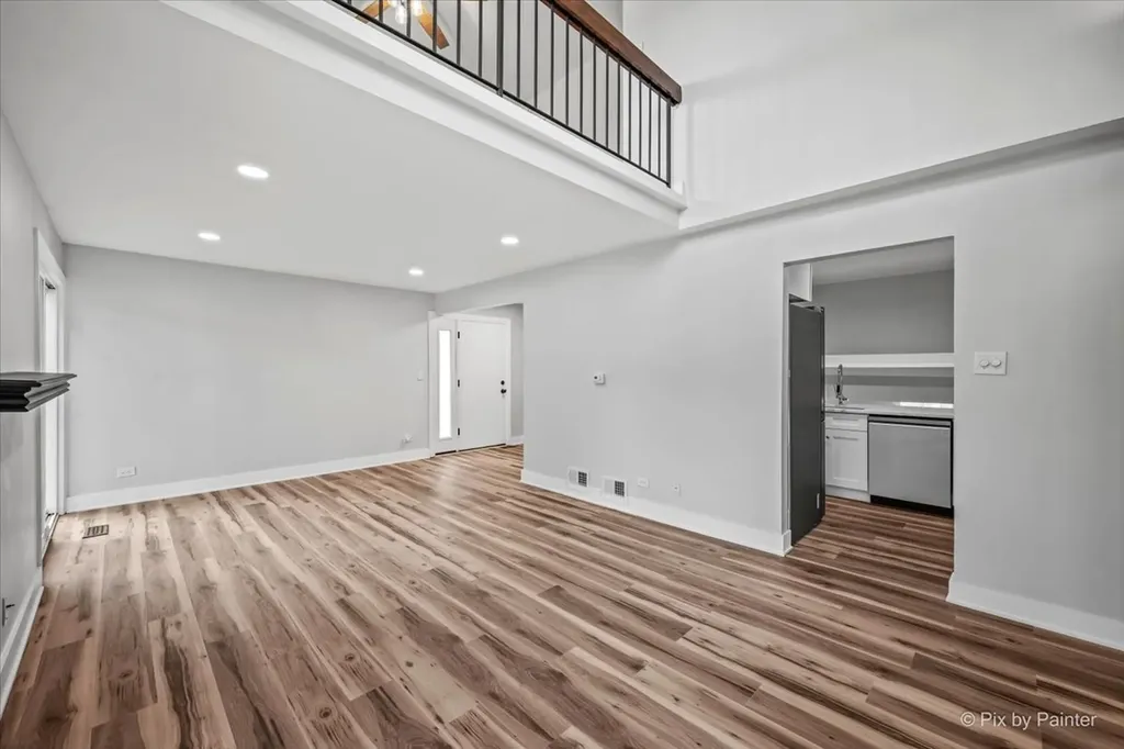 642 Glacier Trail Roselle IL 60172