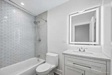 642 Glacier Trail Roselle IL 60172
