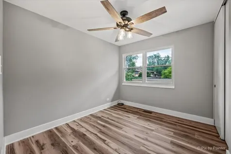642 Glacier Trail Roselle IL 60172