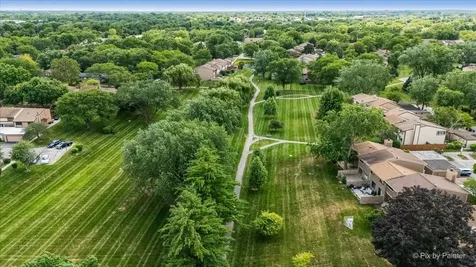 642 Glacier Trail Roselle IL 60172