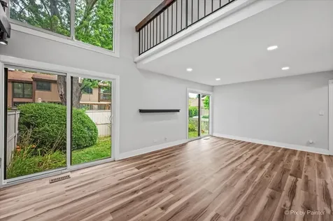 642 Glacier Trail Roselle IL 60172