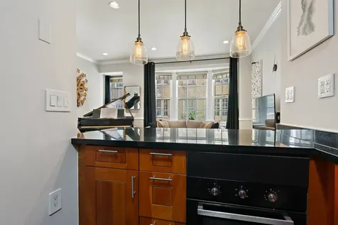 70 East Scott Street Chicago IL 60610