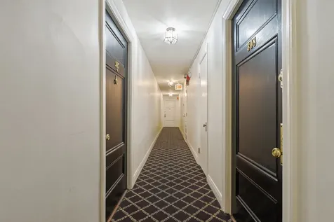 70 East Scott Street Chicago IL 60610