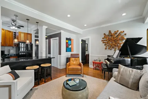 70 East Scott Street Chicago IL 60610