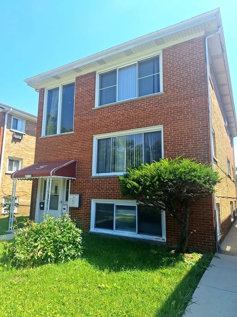 3408 Warren Avenue Bellwood IL 60104
