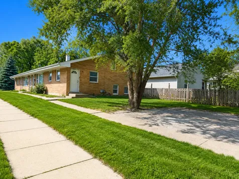 2623 Gilboa Avenue Zion IL 60099