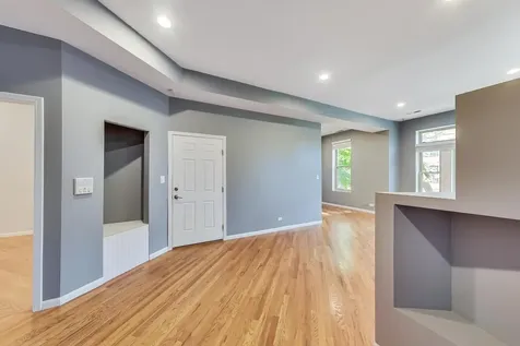 2141 West Crystal Street Chicago IL 60622