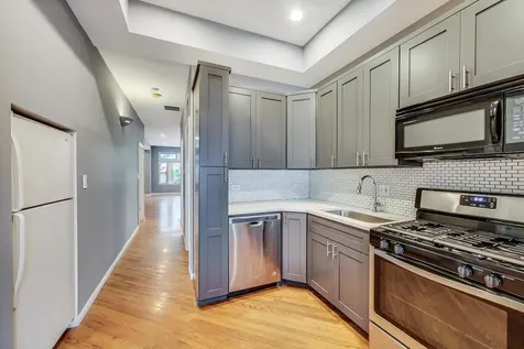 2141 West Crystal Street Chicago IL 60622