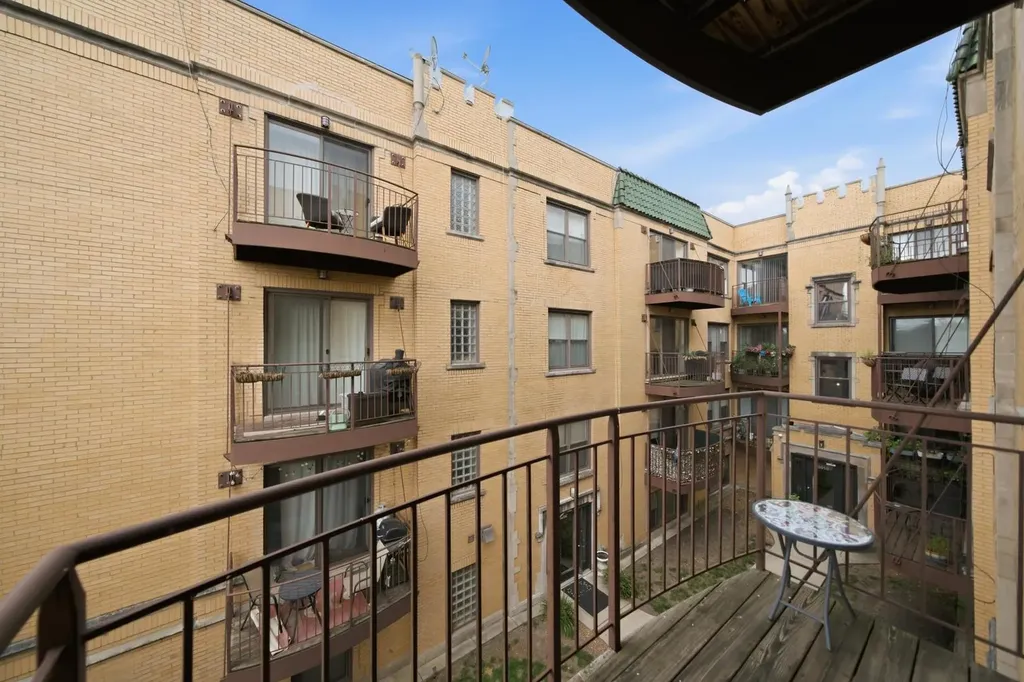3008 West Addison Street Chicago IL 60618