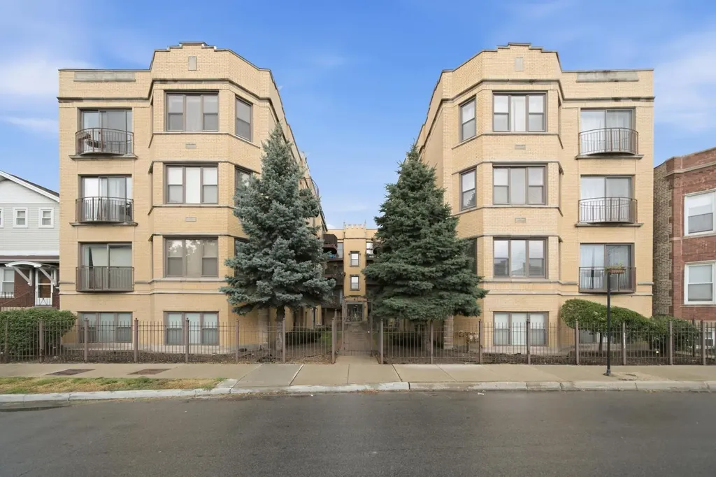 3008 West Addison Street Chicago IL 60618