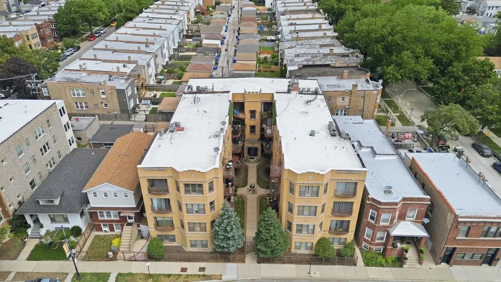 3008 West Addison Street Chicago IL 60618