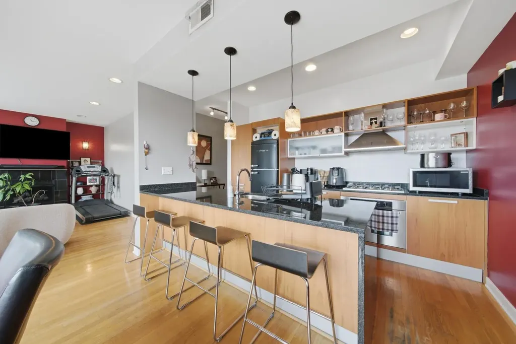 3008 West Addison Street Chicago IL 60618