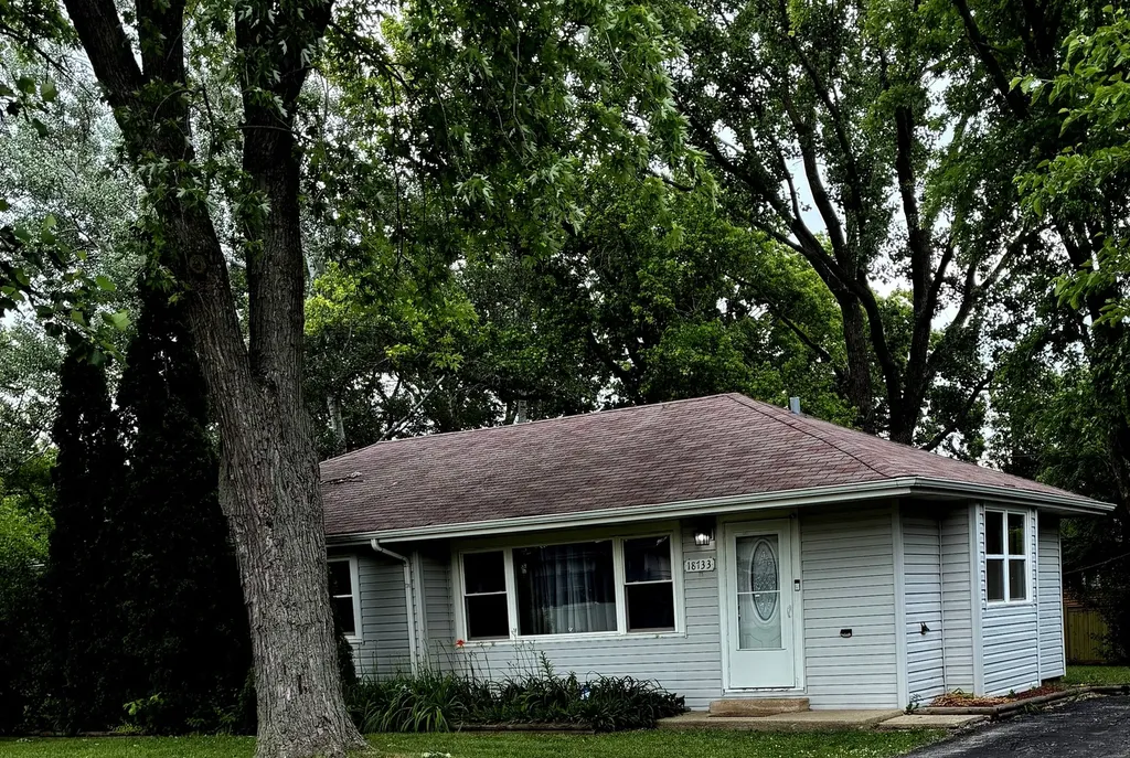 18733 Crawford Avenue Flossmoor IL 60422