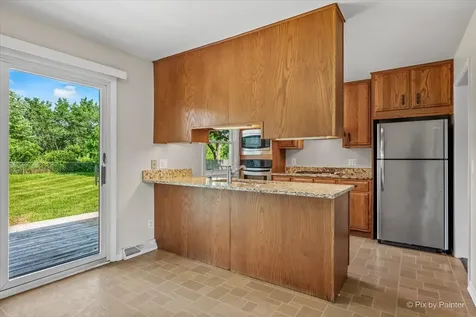 136 Scott Drive East Dundee IL 60118