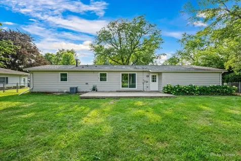 136 Scott Drive East Dundee IL 60118