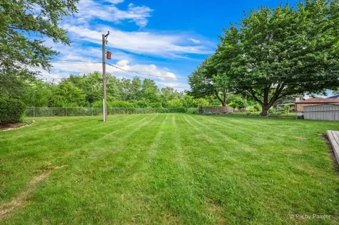 136 Scott Drive East Dundee IL 60118