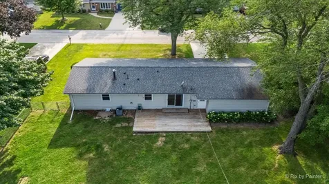 136 Scott Drive East Dundee IL 60118