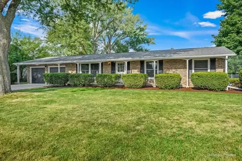 136 Scott Drive East Dundee IL 60118