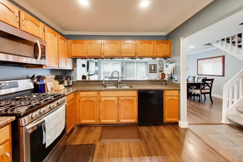 1711 Vermont Drive Elk Grove Village IL 60007