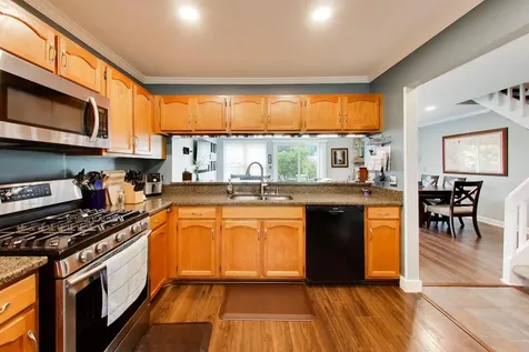 1711 Vermont Drive Elk Grove Village IL 60007