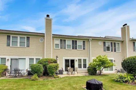 1711 Vermont Drive Elk Grove Village IL 60007