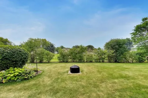 1711 Vermont Drive Elk Grove Village IL 60007