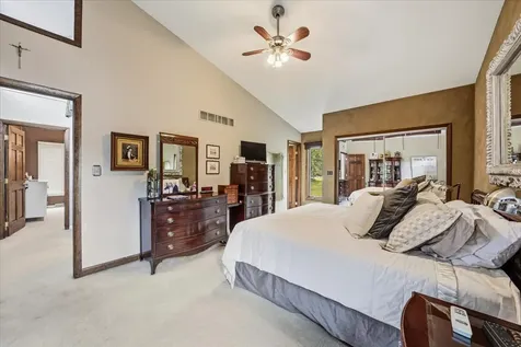 318 North Brookshore Drive Shorewood IL 60404