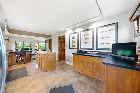 318 North Brookshore Drive Shorewood IL 60404