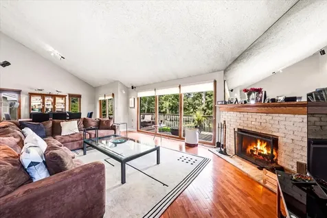 318 North Brookshore Drive Shorewood IL 60404