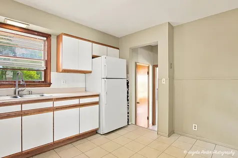 1401 Channel Beach Avenue Johnsburg IL 60051
