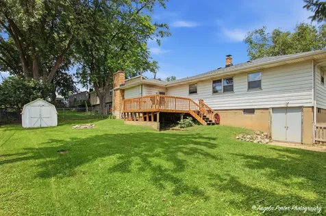 1401 Channel Beach Avenue Johnsburg IL 60051