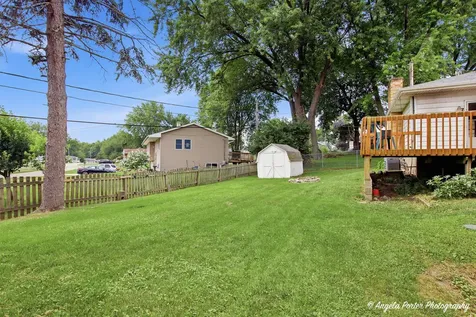 1401 Channel Beach Avenue Johnsburg IL 60051