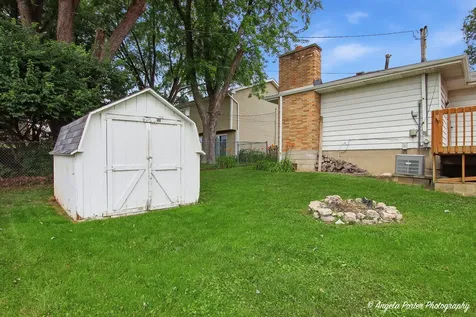 1401 Channel Beach Avenue Johnsburg IL 60051