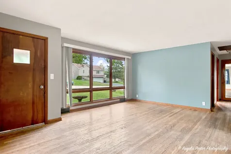 1401 Channel Beach Avenue Johnsburg IL 60051