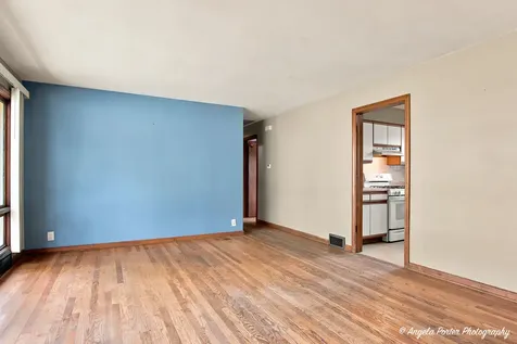 1401 Channel Beach Avenue Johnsburg IL 60051