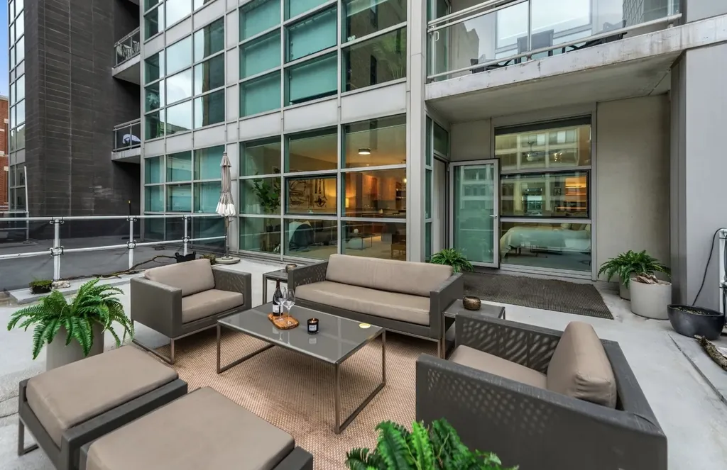 225 South Sangamon Street Chicago IL 60607