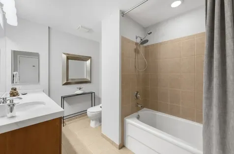 225 South Sangamon Street Chicago IL 60607